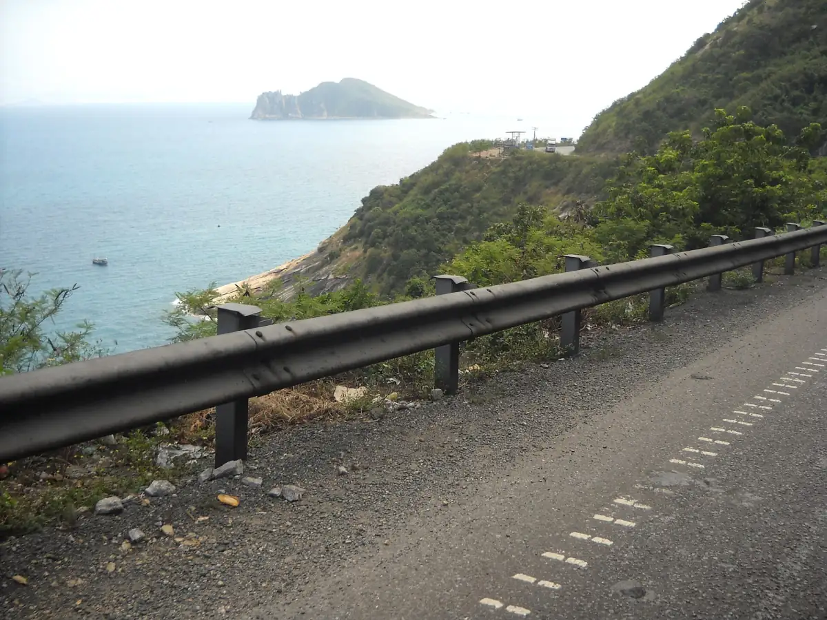 The coastal road at Deo Ca pass in Phu Yen
